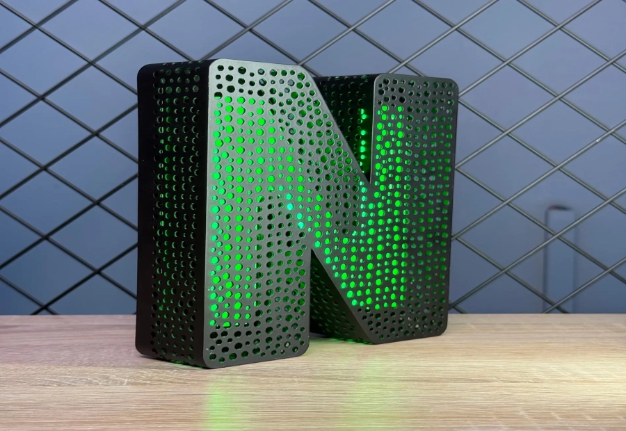 CYBERPUNK STYLE ILLUMINATED LETTERS & SIGNS